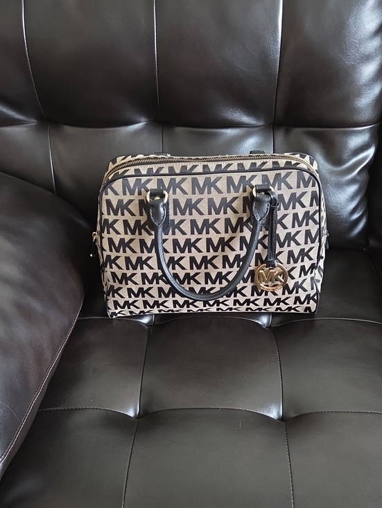 MICHAEL Michael Kors Handbags - Michael Michael Kors MK Signature Dome Satchel in Tan/Black EUC